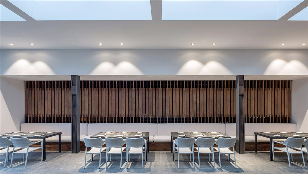 明谷行館新中式溫泉度假酒店餐廳裝修設(shè)計方案